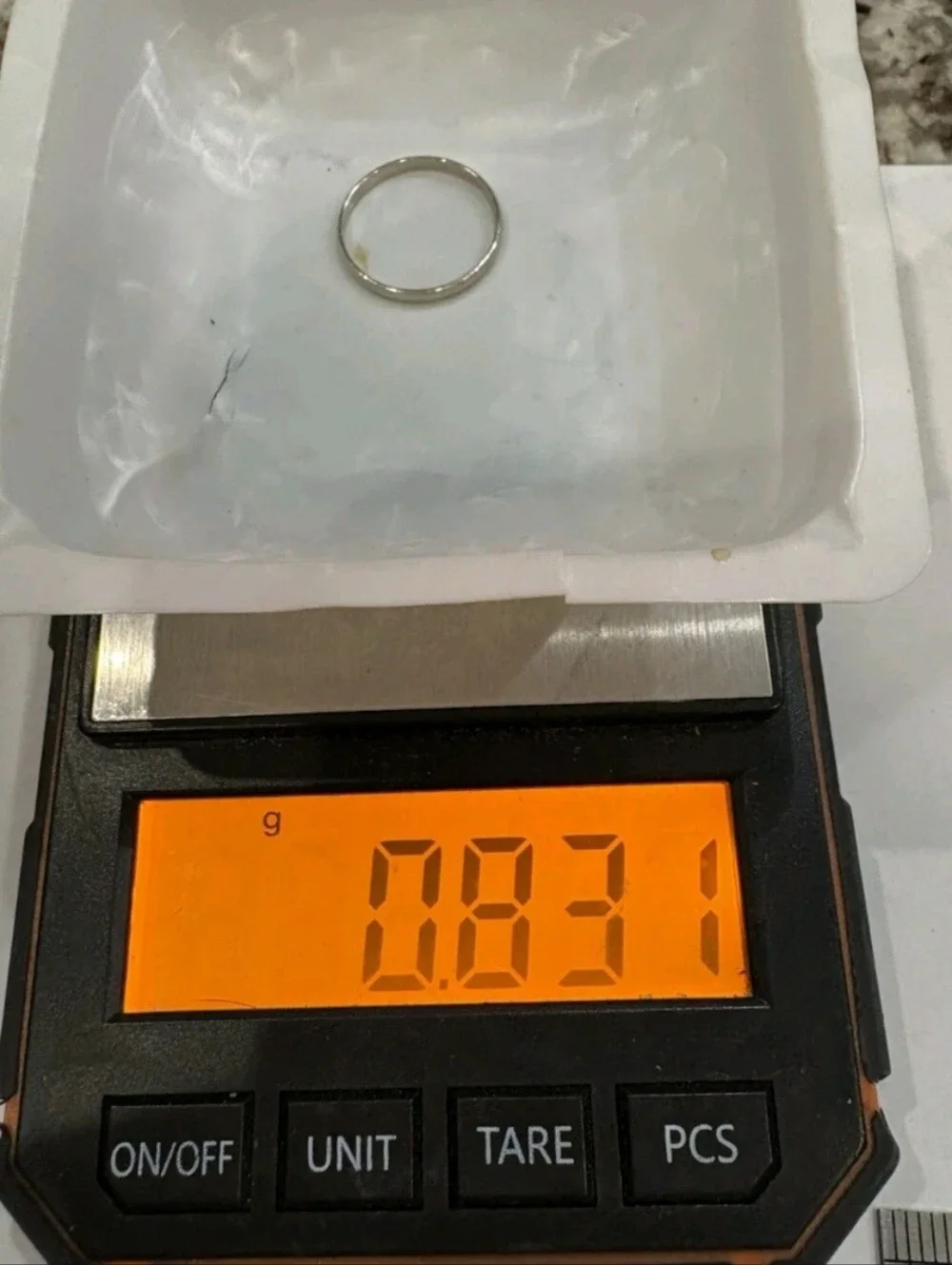 10kt WHITE GOLD BAND